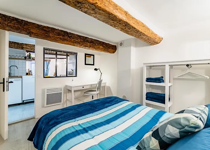 Roche : 3 Chambres,6 Personnes, Bien Equipe, Deco+