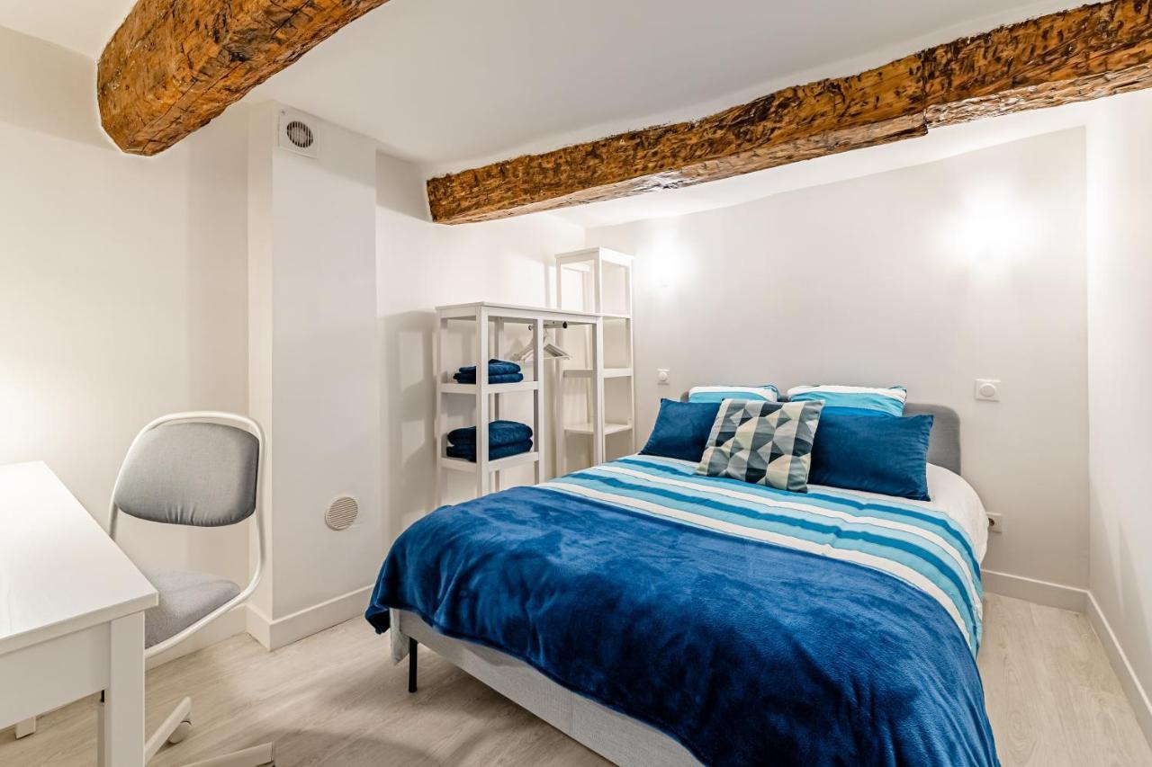 Roche : 3 Chambres,6 Personnes, Bien Equipe, Deco+ Apartment Toulon